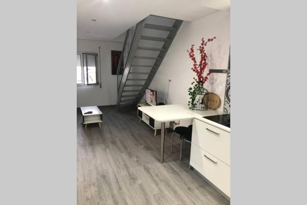 נאזרה Canelle Apartamento Com Terraco מראה חיצוני תמונה